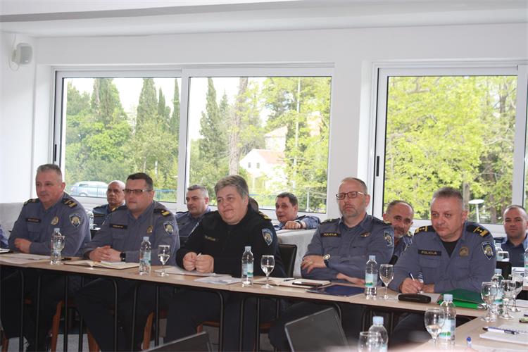Slika PU_DN\2019\redovni sastanak prometne policije u Kuparima\IMG_7869.JPG